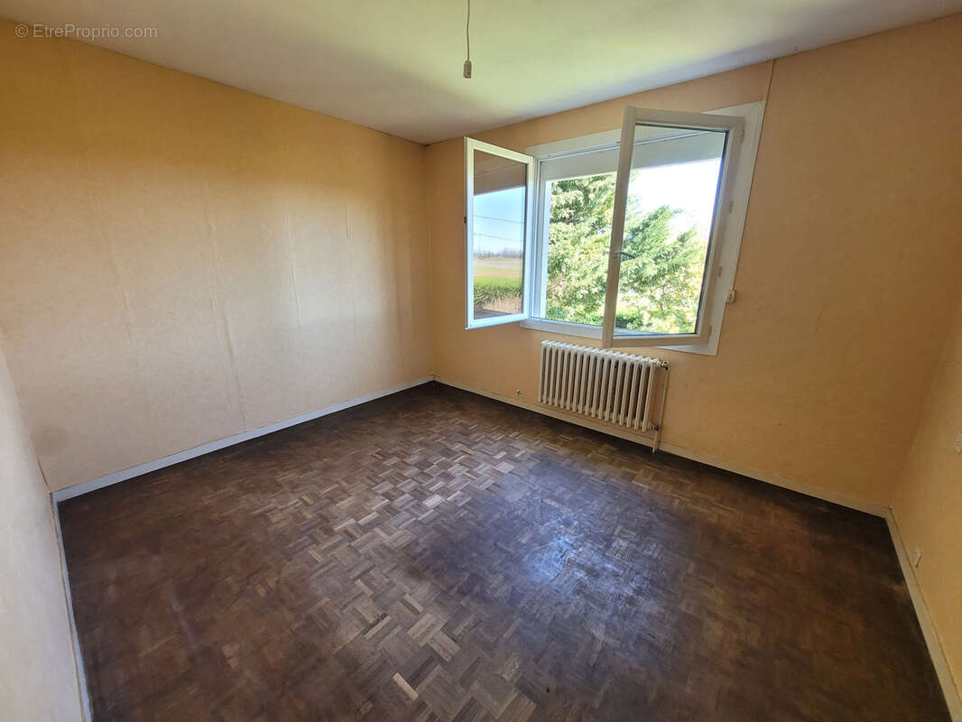 Maison à SAINTE-BAZEILLE