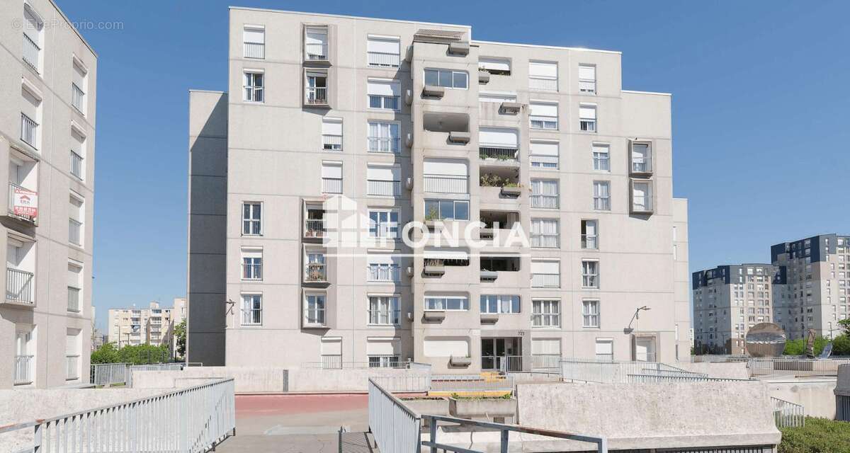 Appartement à DAMMARIE-LES-LYS