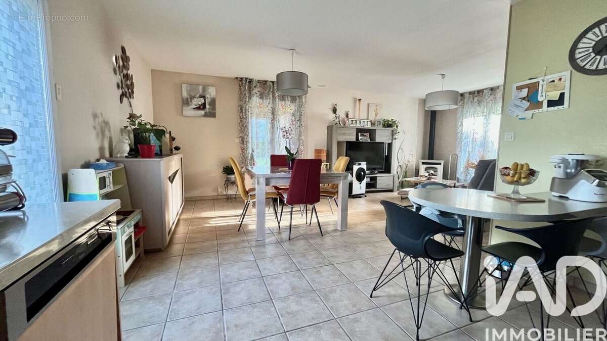 Photo 5 - Maison à PERONNAS