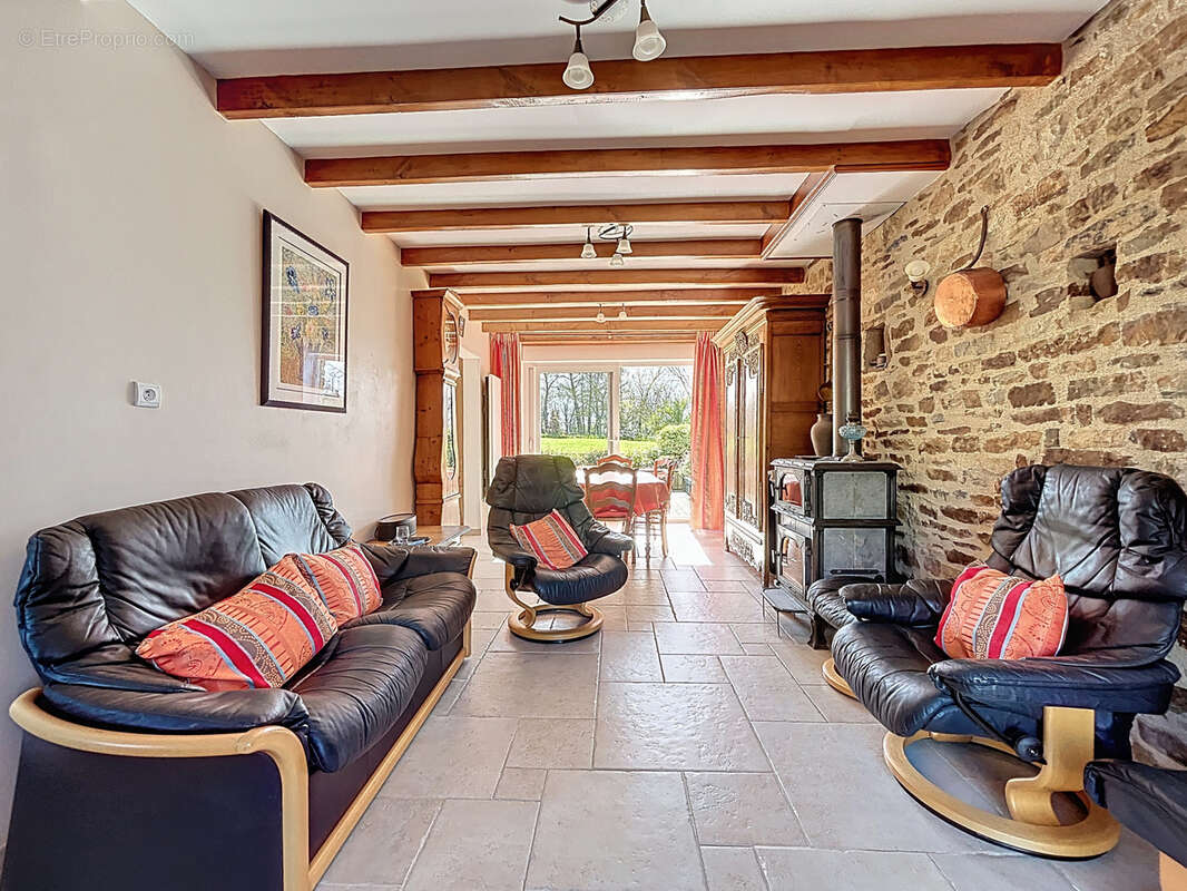 Maison à SAINT-MAURICE-EN-COTENTIN