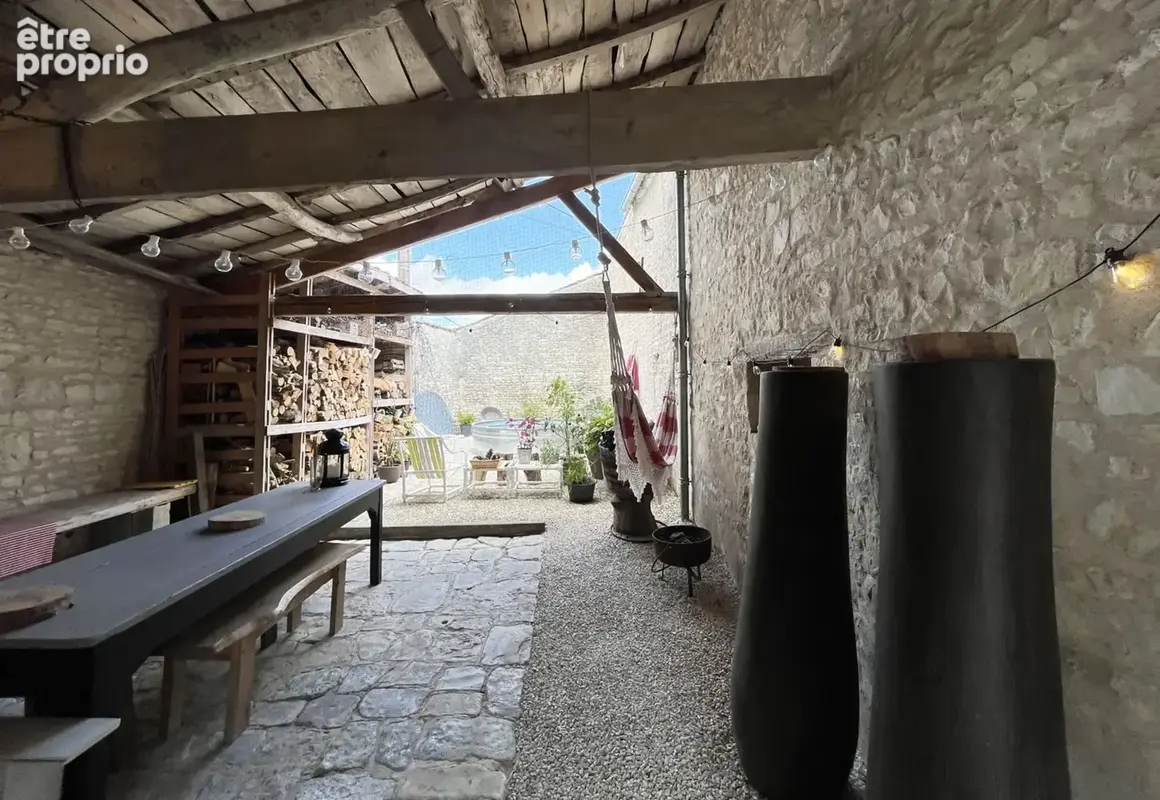 Maison à vendre 7 pièces avec dépendance sur terrain de 1140 m² AUMAGNE (17) - photo 13