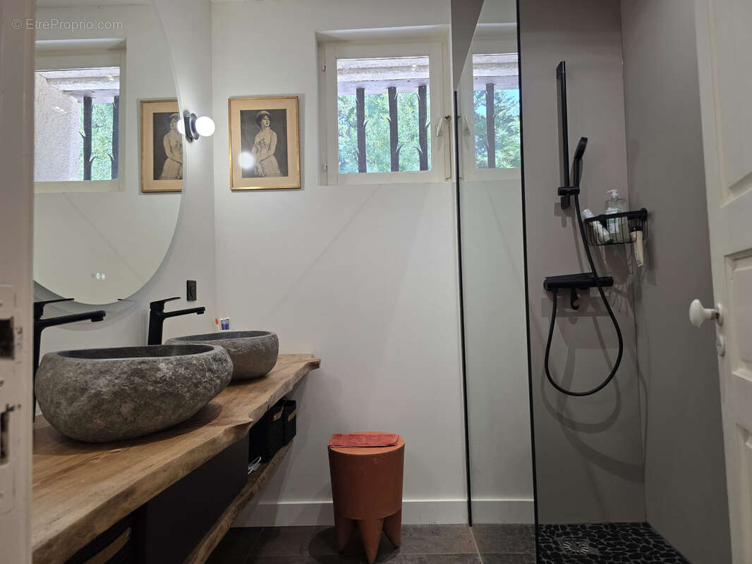 GERS—PROCHE CONDOM Maison en pierre rénovée avec vue exceptionnelle, piscine et garage - photo 9