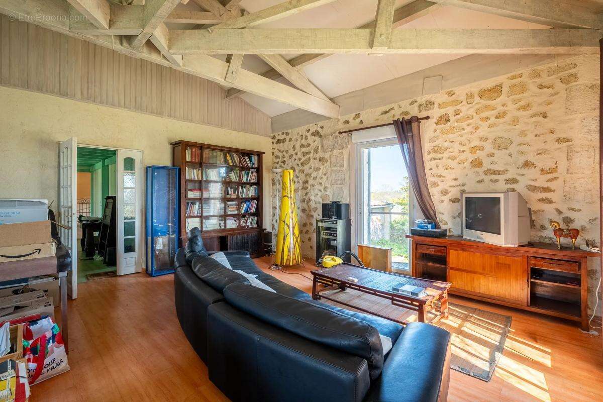 Appartement à TRESSES