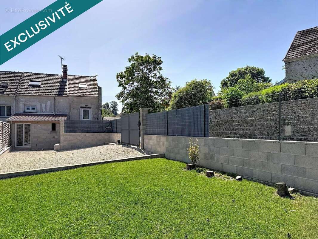 Photo 2 - Maison à MONTREUIL-AUX-LIONS