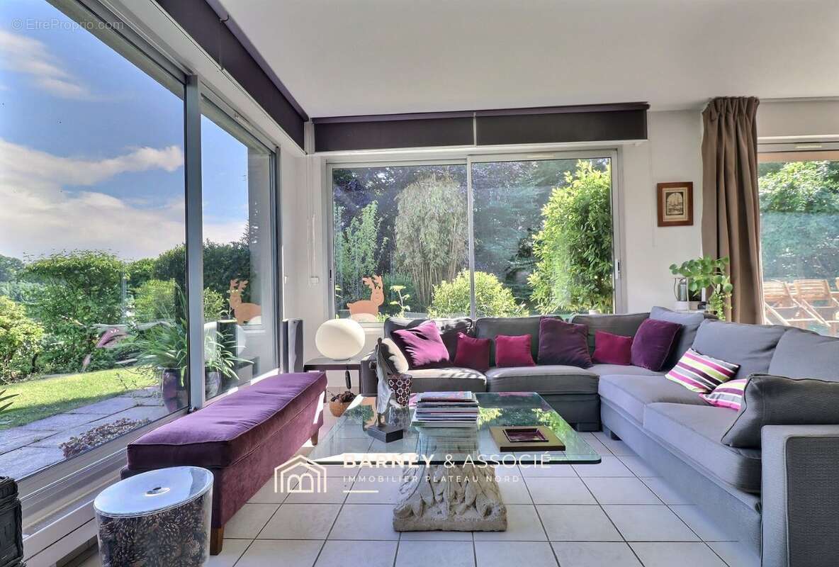 Maison 198 m² à Mont-Saint-Aignan  - photo 4