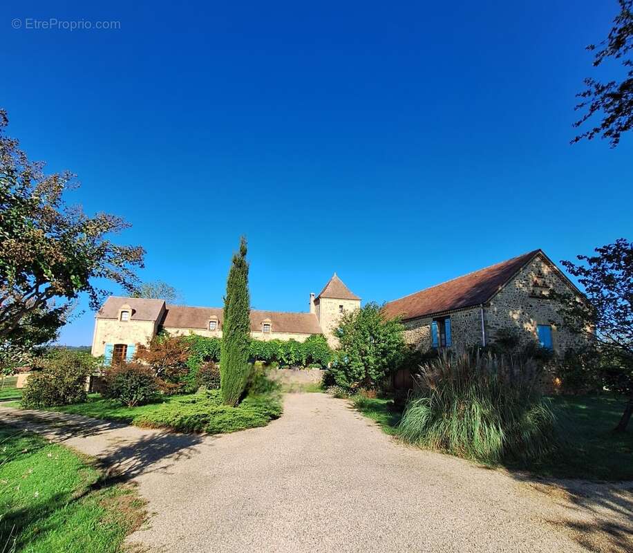 Maison 308 m² à Salles-De-Belves  - photo 91