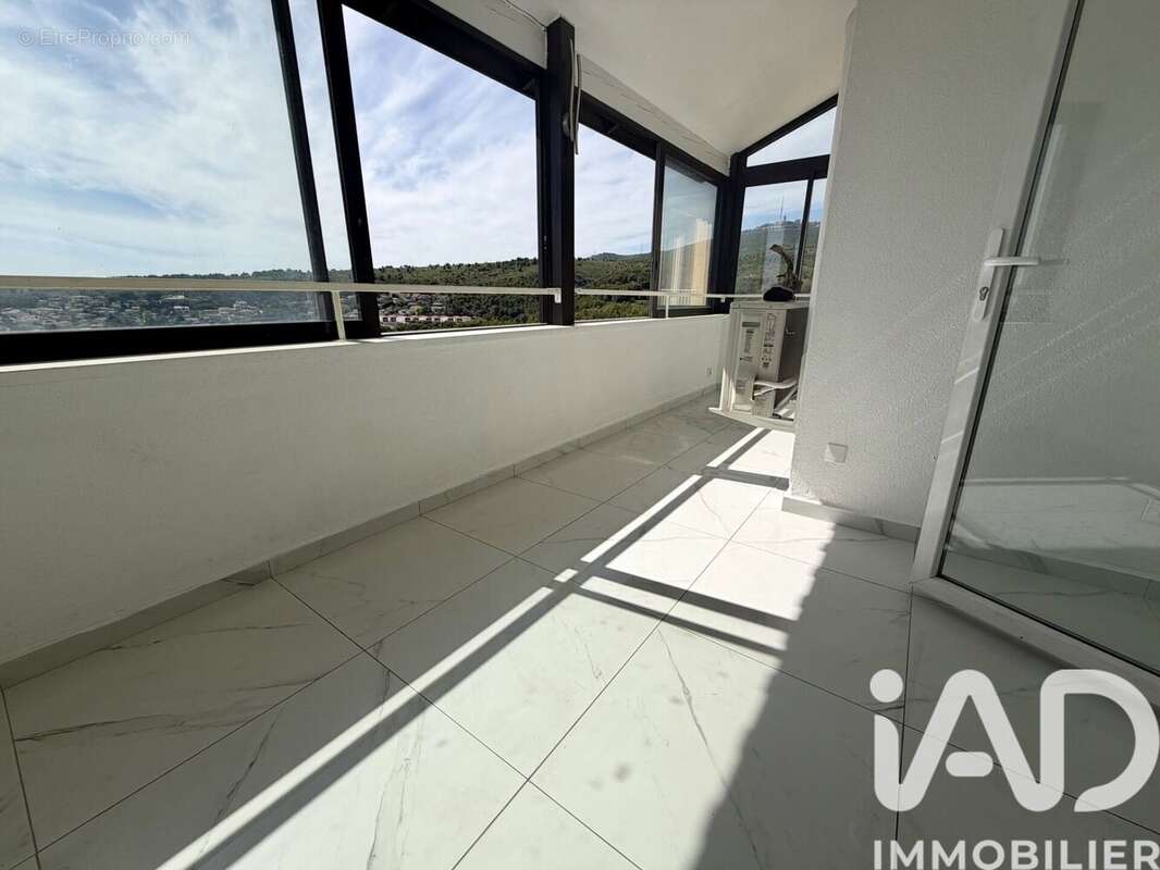 Photo 6 - Appartement à MARSEILLE-13E