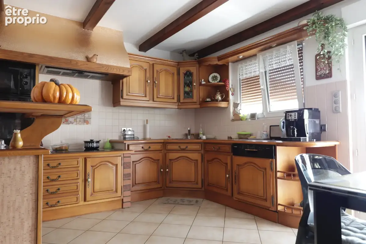 Immeuble de 1309m2 sur 21 ares - photo 13
