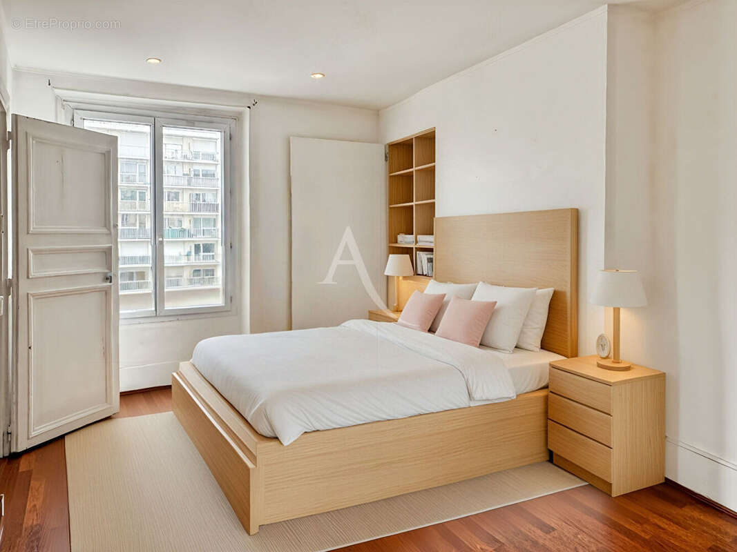 Appartement à PARIS-12E