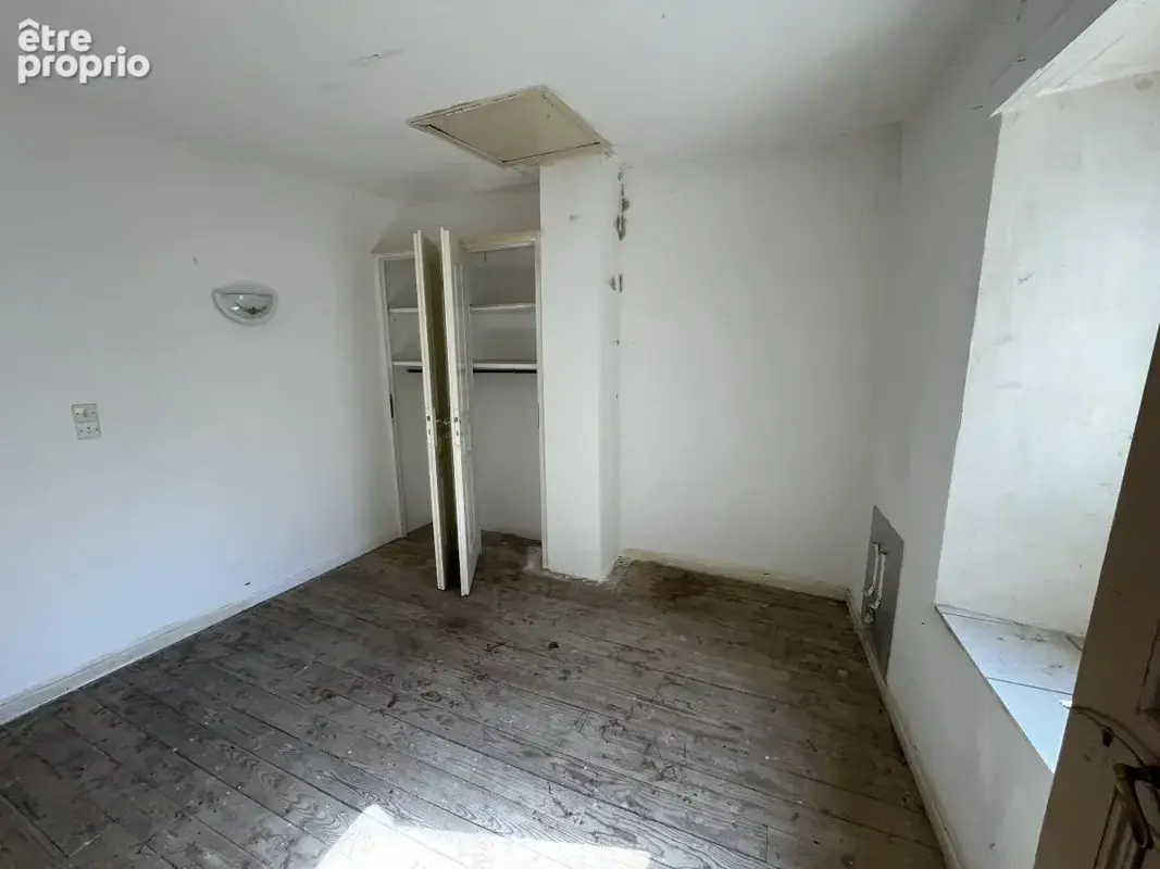 Maison 128 m² à Saint-Laurent-Du-Pape  - photo 6