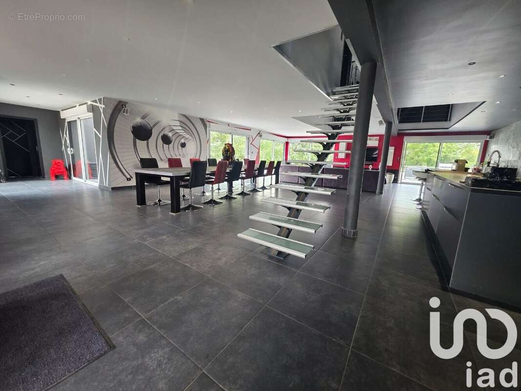 Maison 330 m² à Pelves  - photo 4