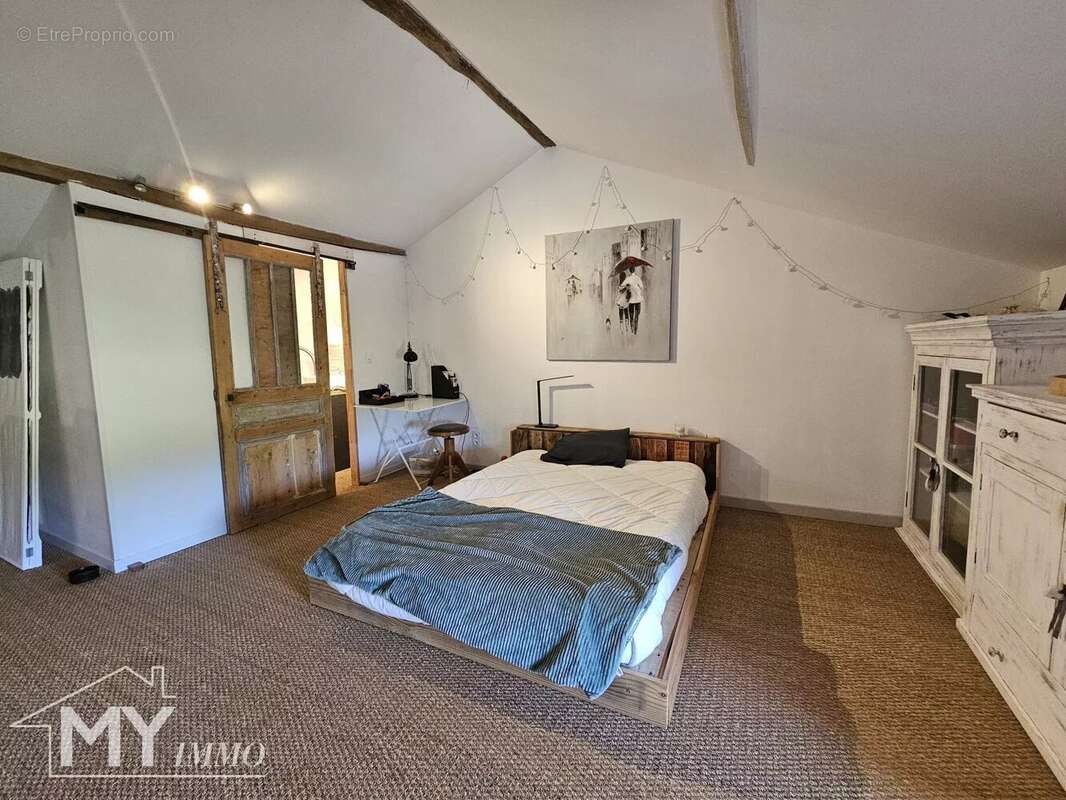 Maison à PORT-SAINTE-FOY-ET-PONCHAPT