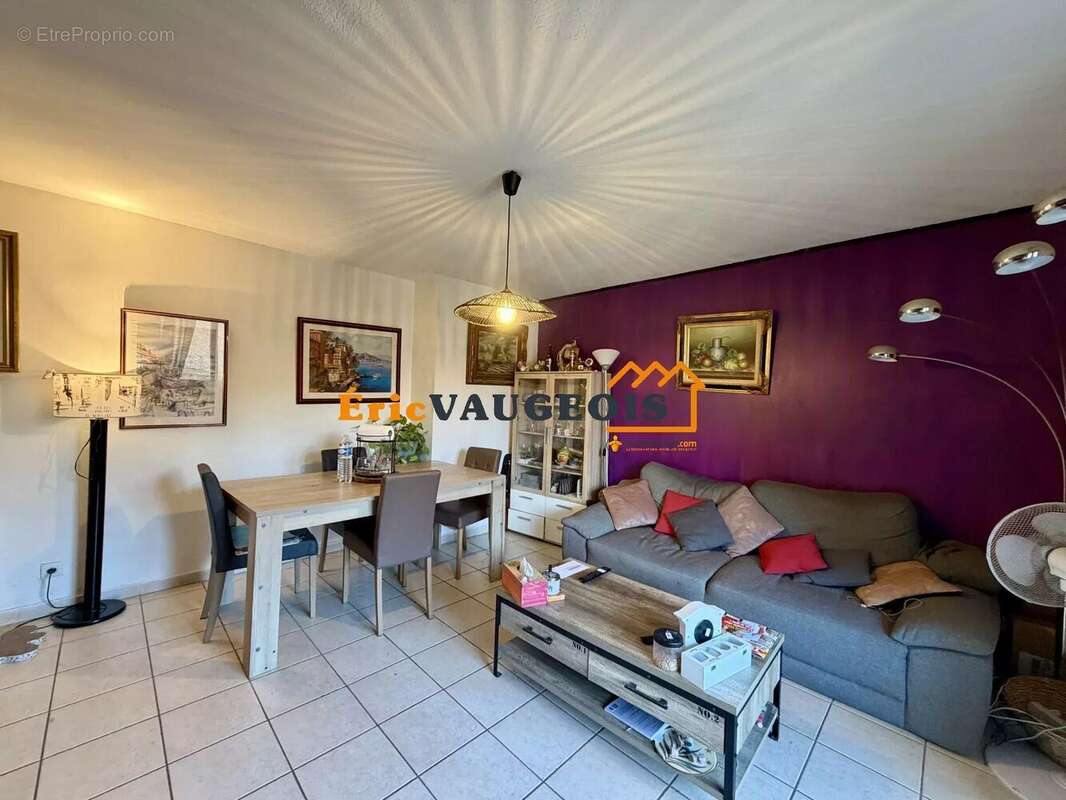 Appartement à LA FERTE-GAUCHER