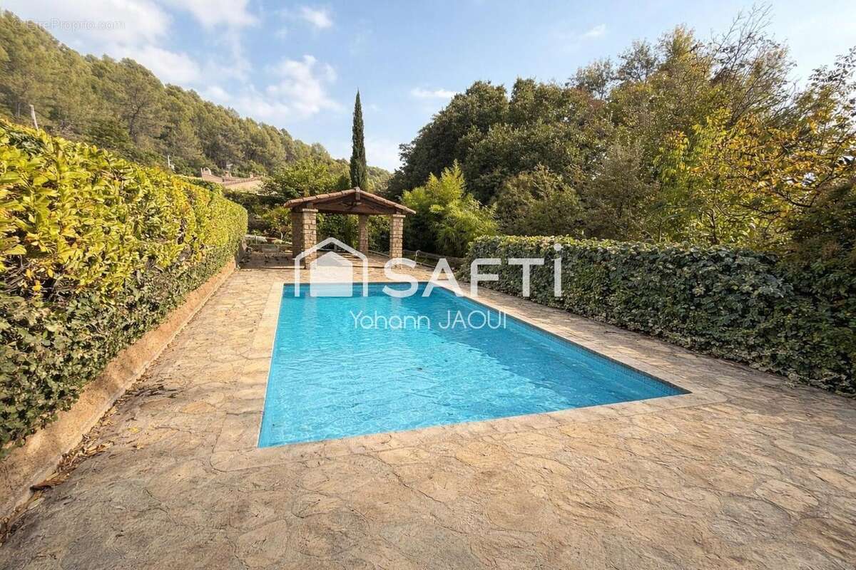 Photo 3 - Maison à ENTRECASTEAUX