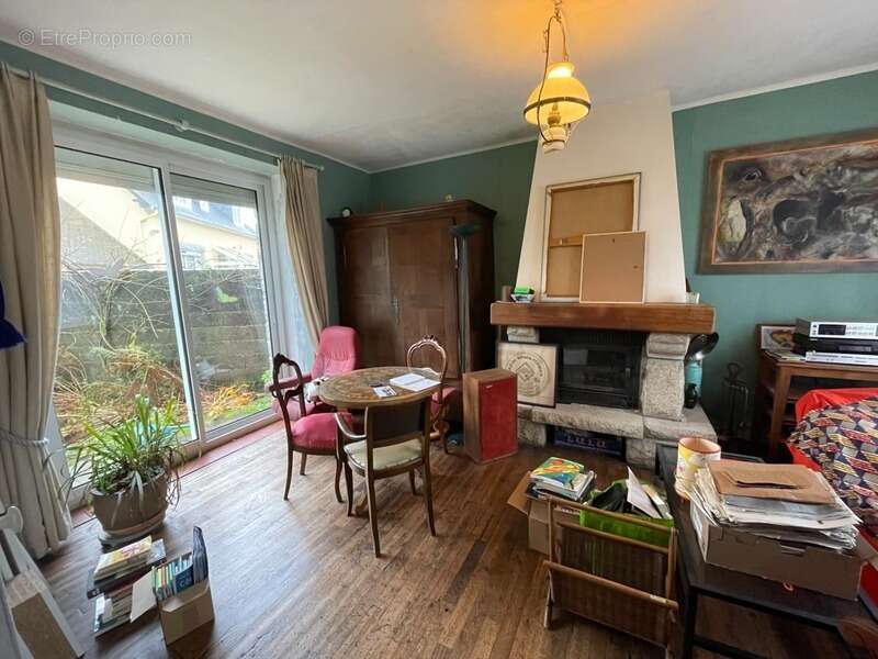 Maison à PLOUNEVEZ-QUINTIN