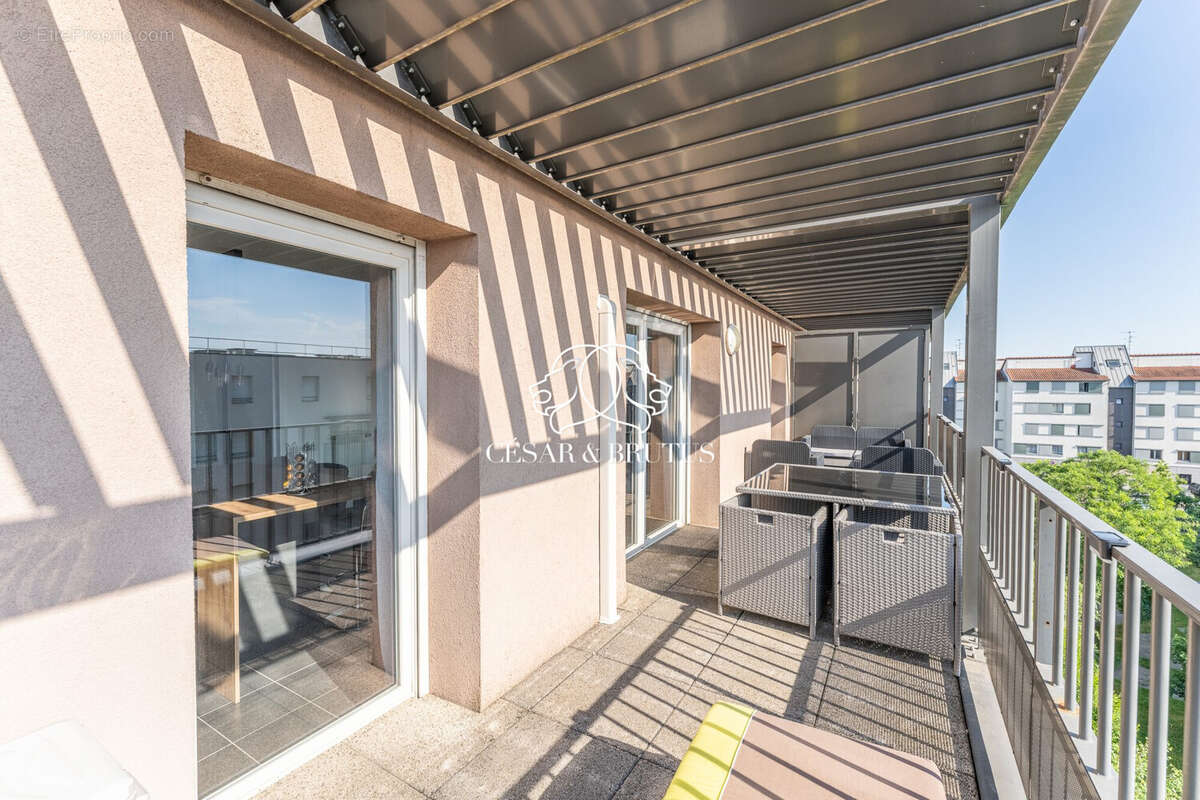 Appartement à LYON-8E