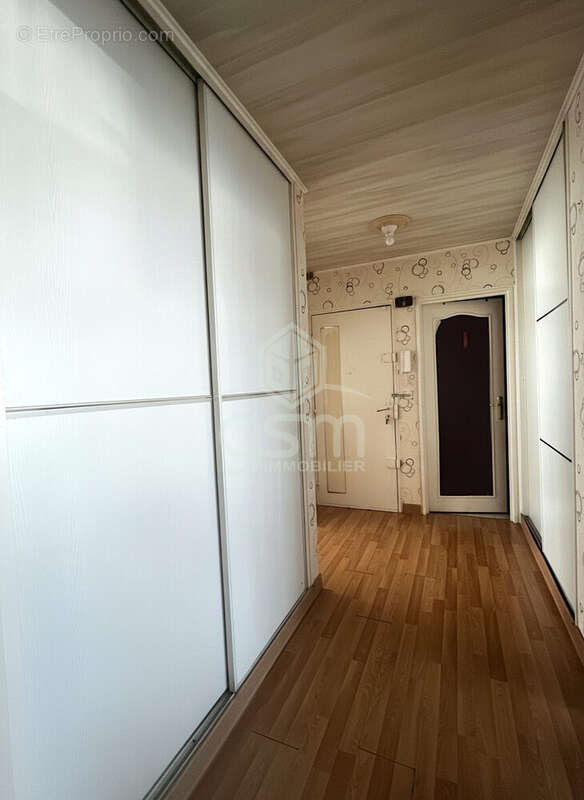 Appartement 73 m² à Joue-Les-Tours  - photo 4