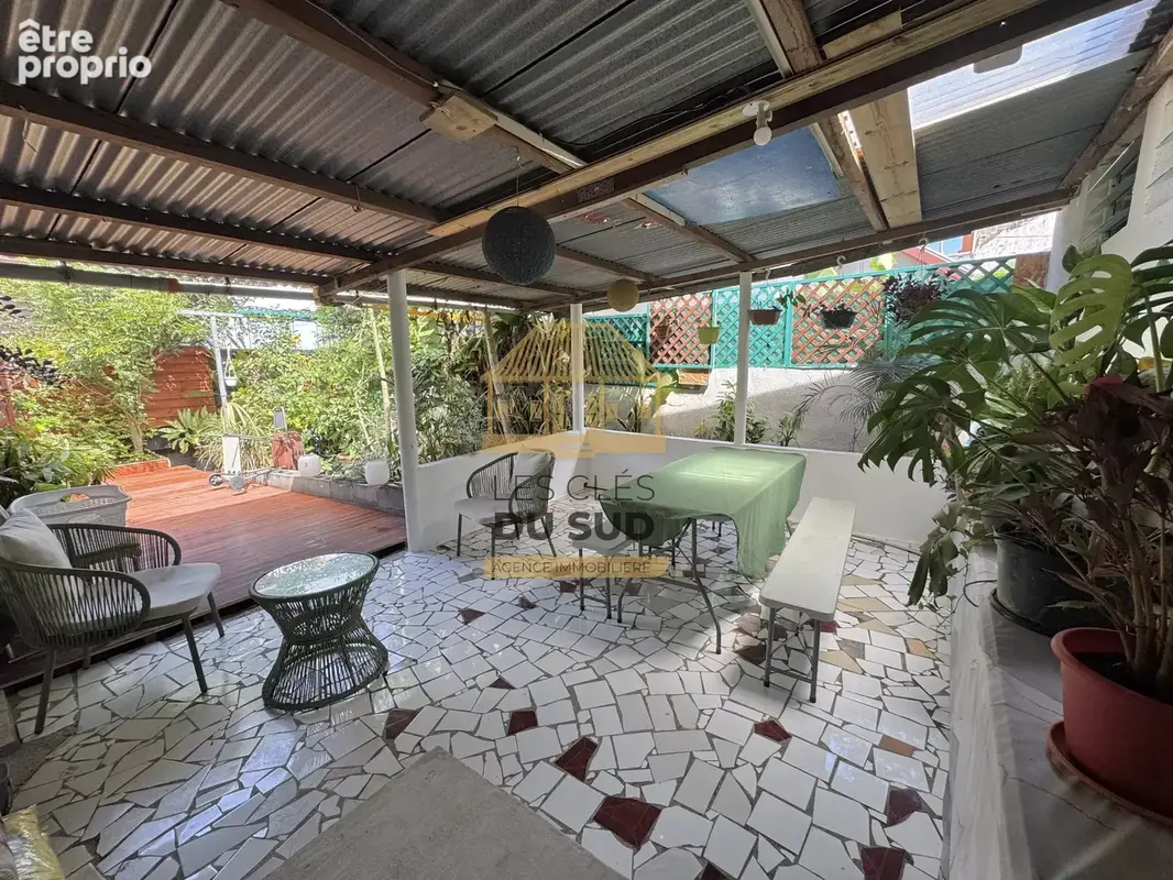 SAINT-JOSEPH – LES JACQUES  Maison créole rénovée avec dépendance – 165 000 € HAI - photo 13