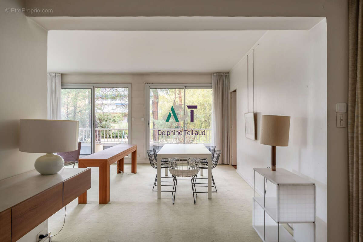 Appartement à MEYLAN