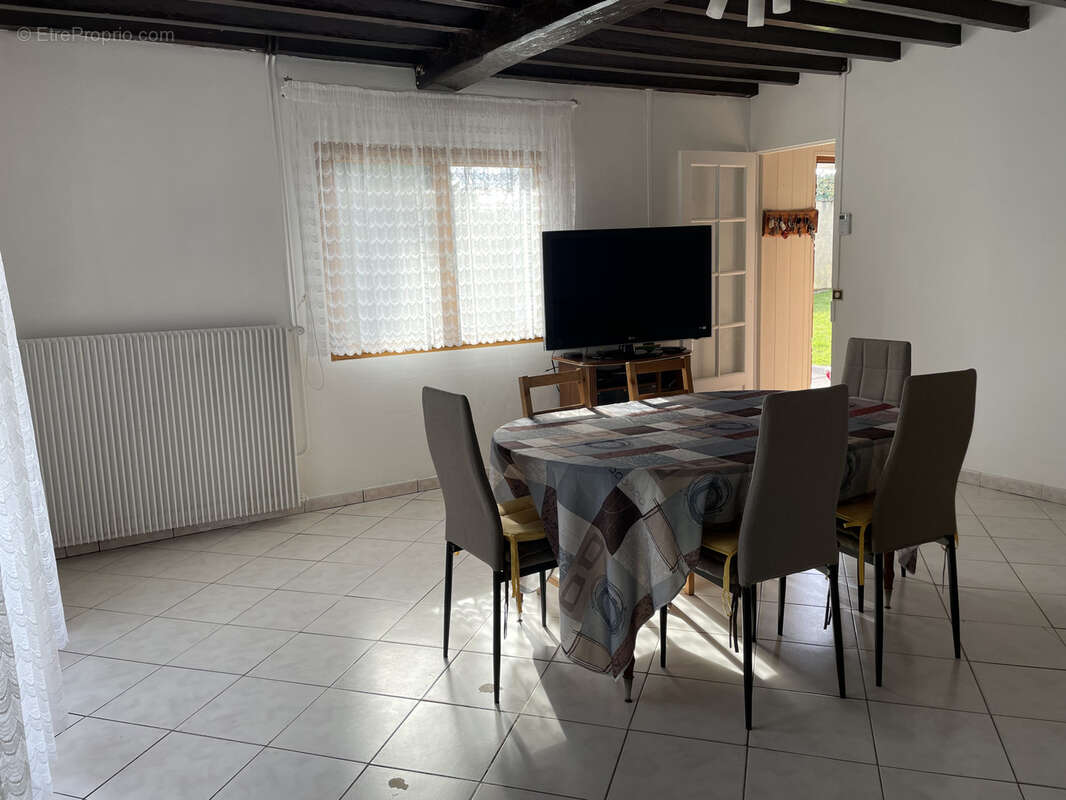 Maison à SAINTE-GENEVIEVE