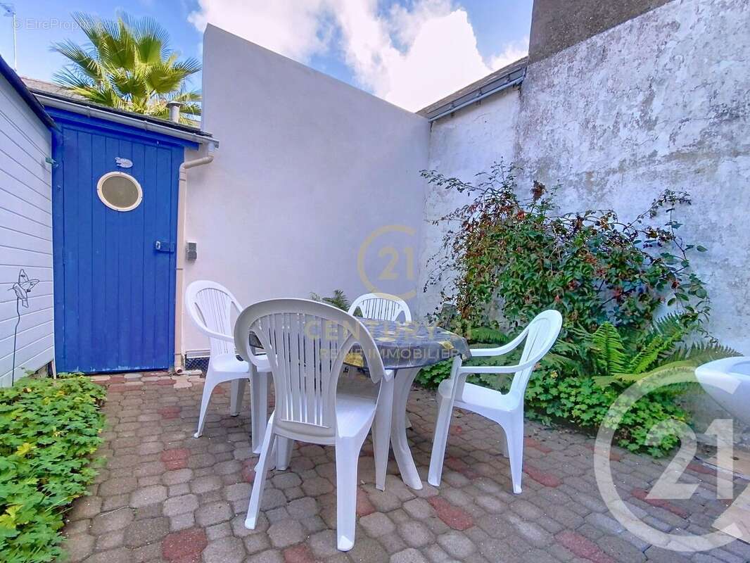 Maison à LE POULIGUEN