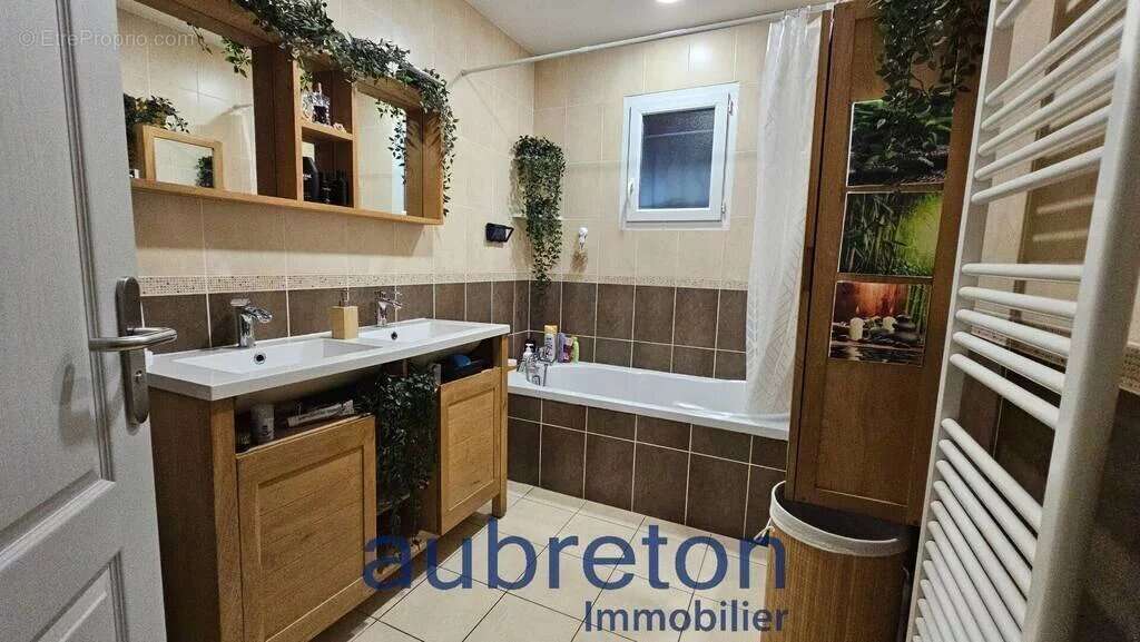 Maison à MARCILLOLES