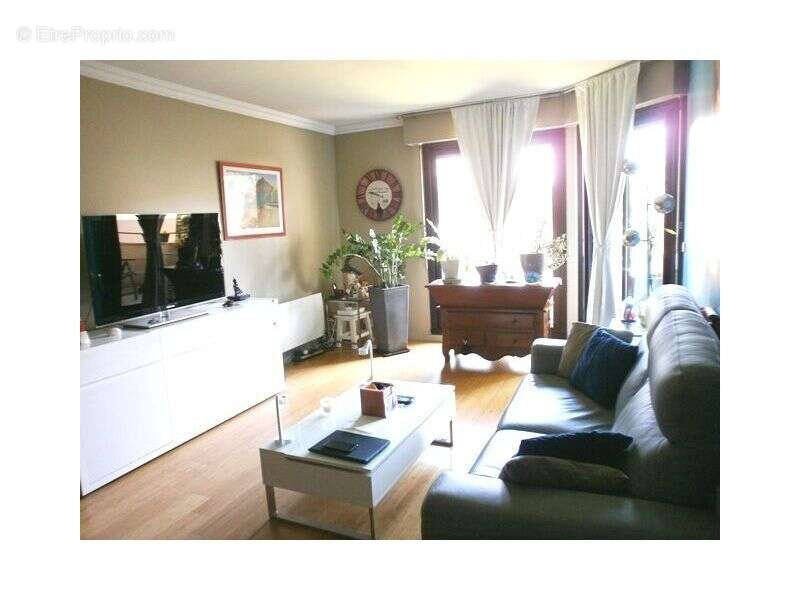 Appartement à LE PERREUX-SUR-MARNE