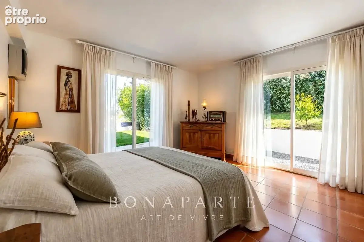SAINT-JEAN-DE-LUZ - Propriété avec Piscine et maison annexe - photo 14