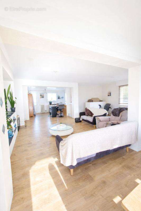 Appartement à QUIMPERLE