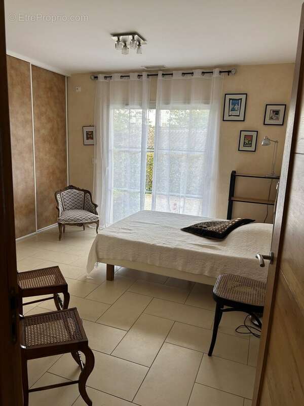 Maison à SAINT-MEDARD-D&#039;EYRANS