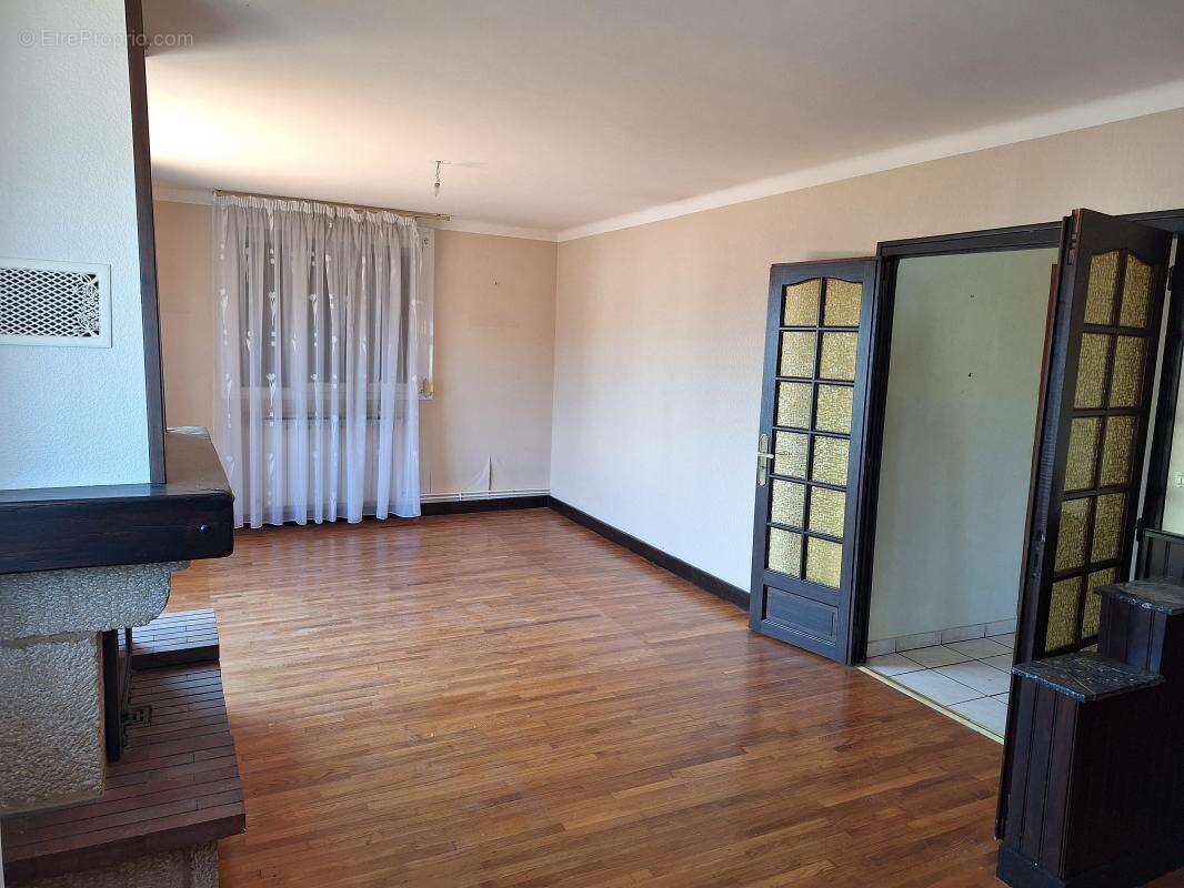 Maison à MONTFAUCON