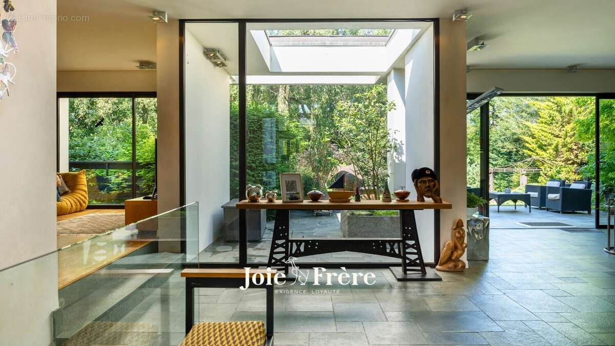 Maison à SAINT-JULIEN-EN-GENEVOIS