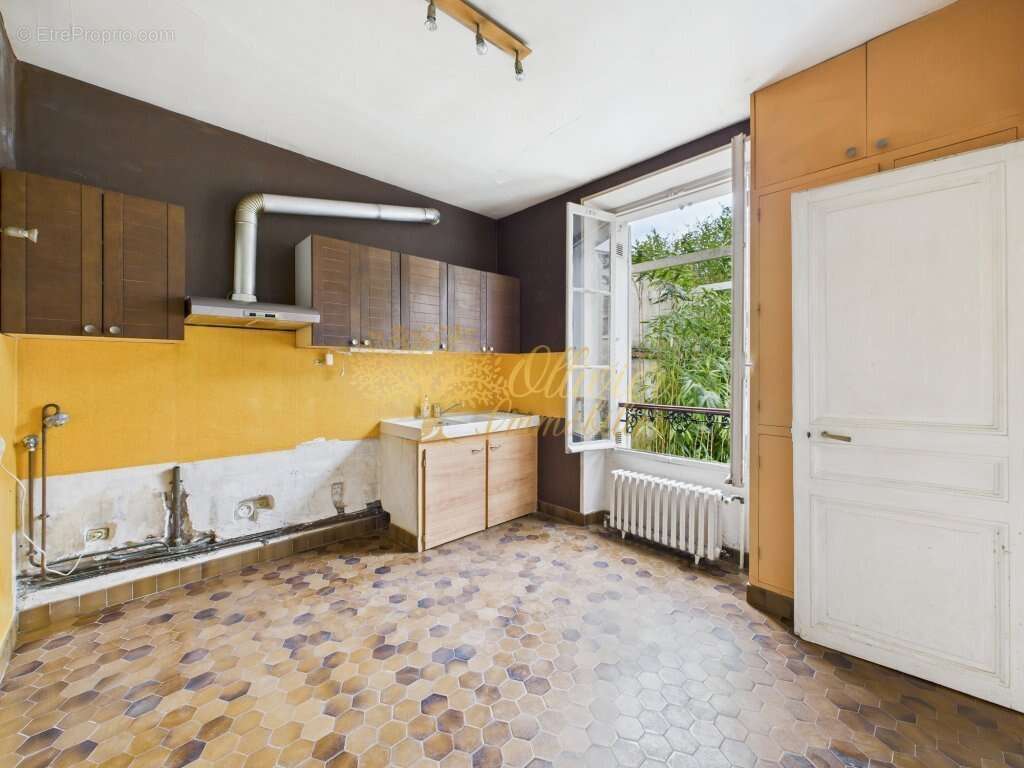 Maison à SAINT-MAUR-DES-FOSSES