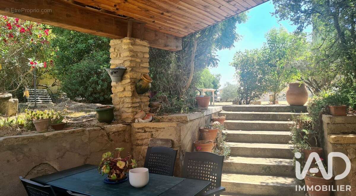 Maison 130 m² à Sernhac  - photo 3