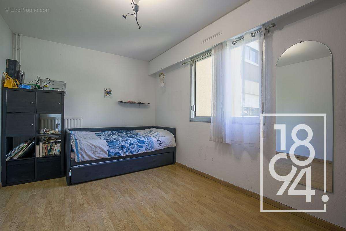 Appartement à MARSEILLE-9E