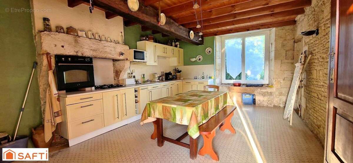 Photo 2 - Maison à PERE