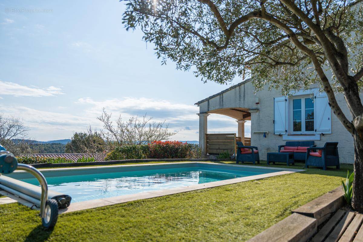 Maison à FLASSANS-SUR-ISSOLE
