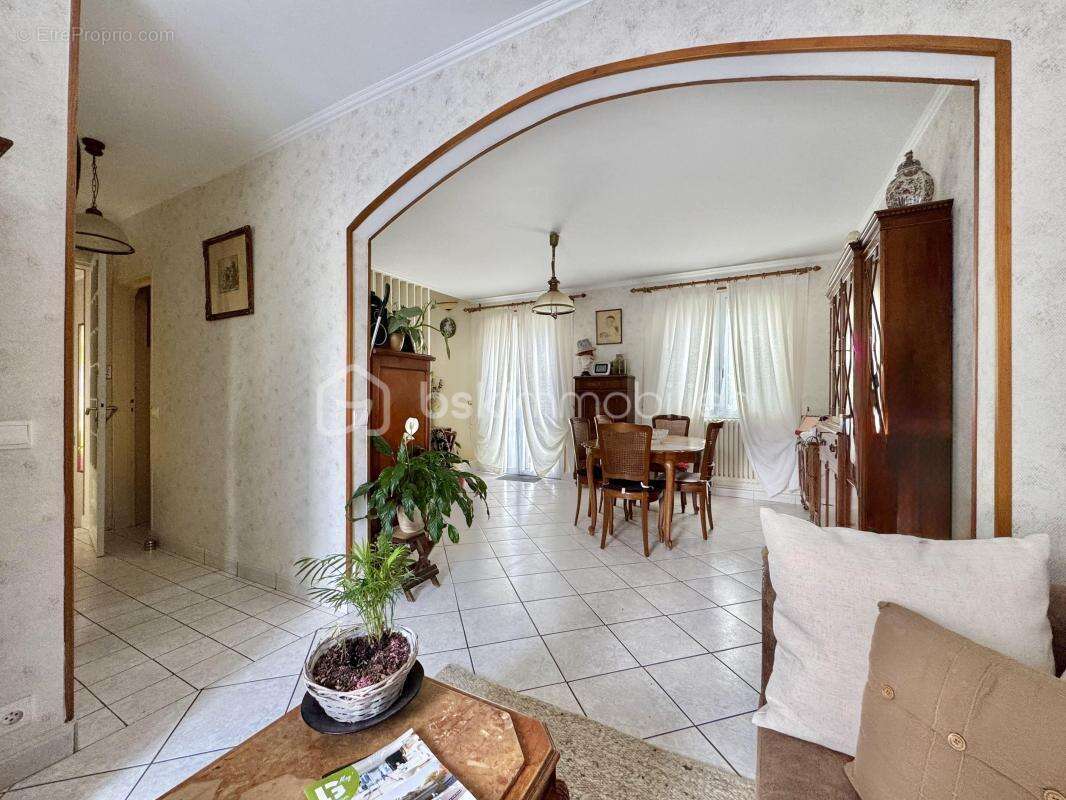 Maison à LIVRY-GARGAN