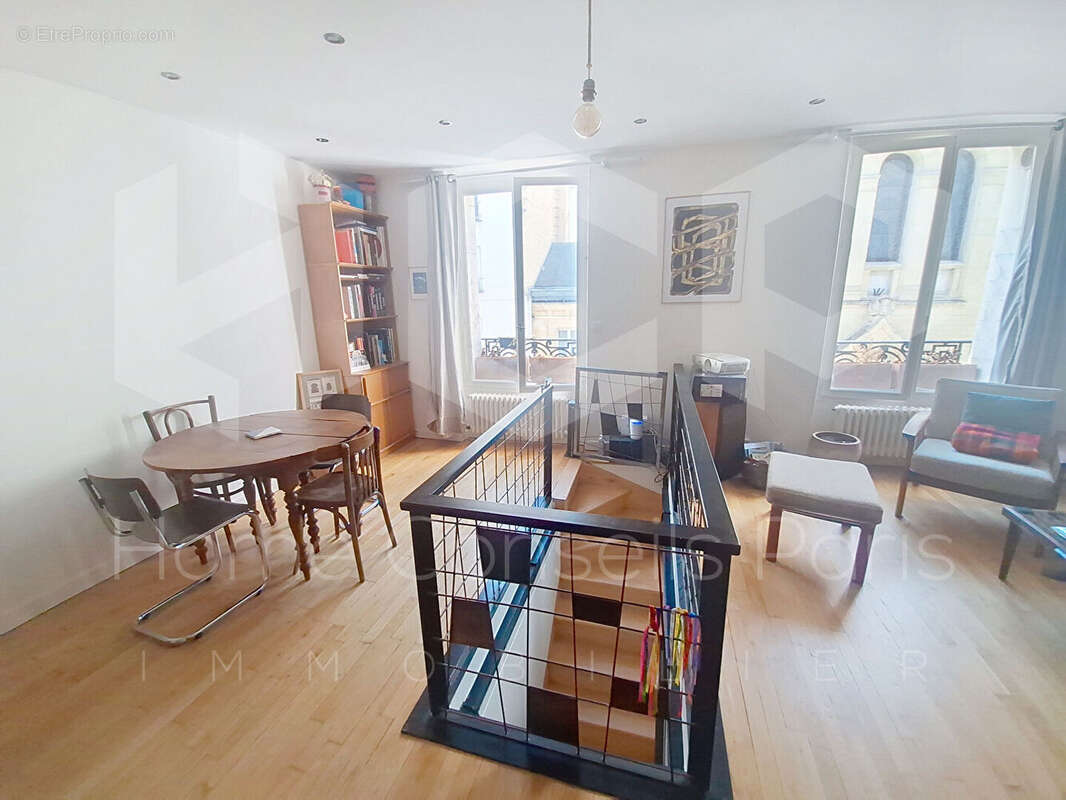 Appartement à PARIS-20E