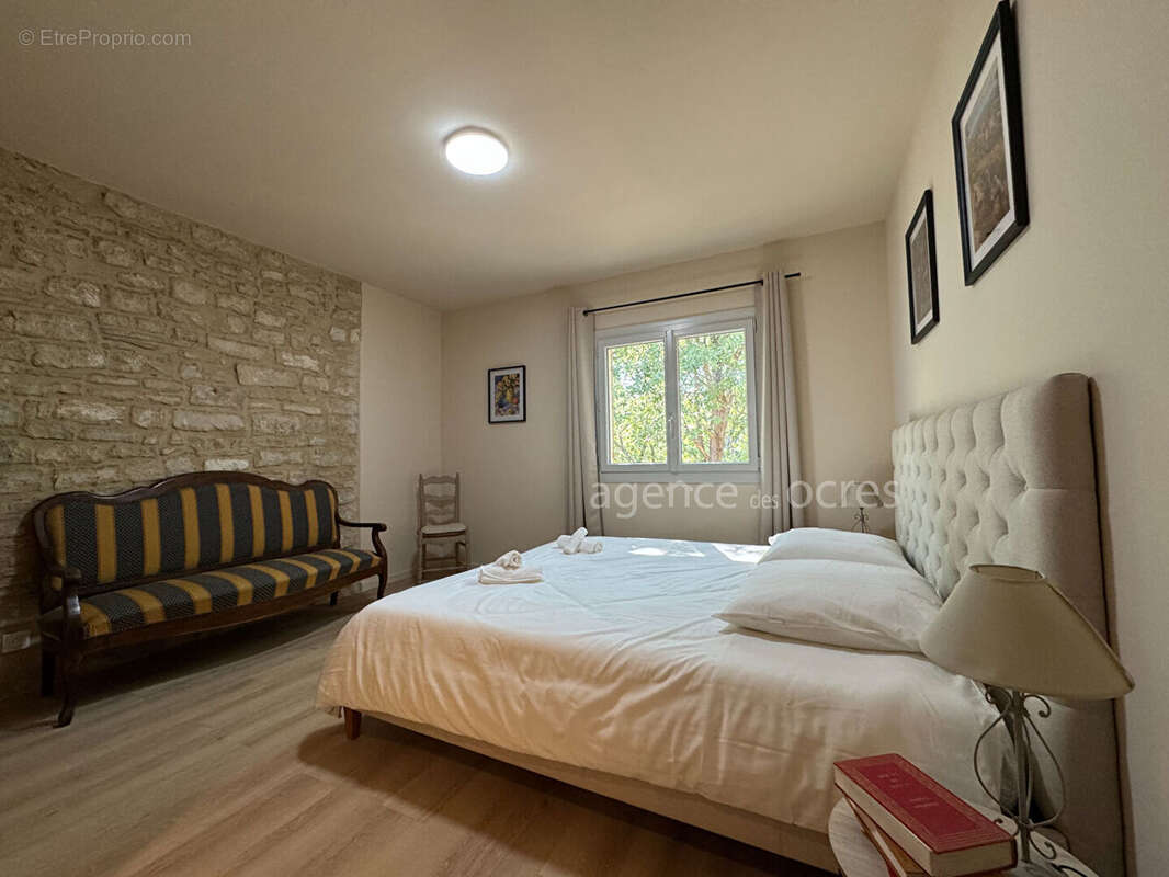 Maison à ROUSSILLON