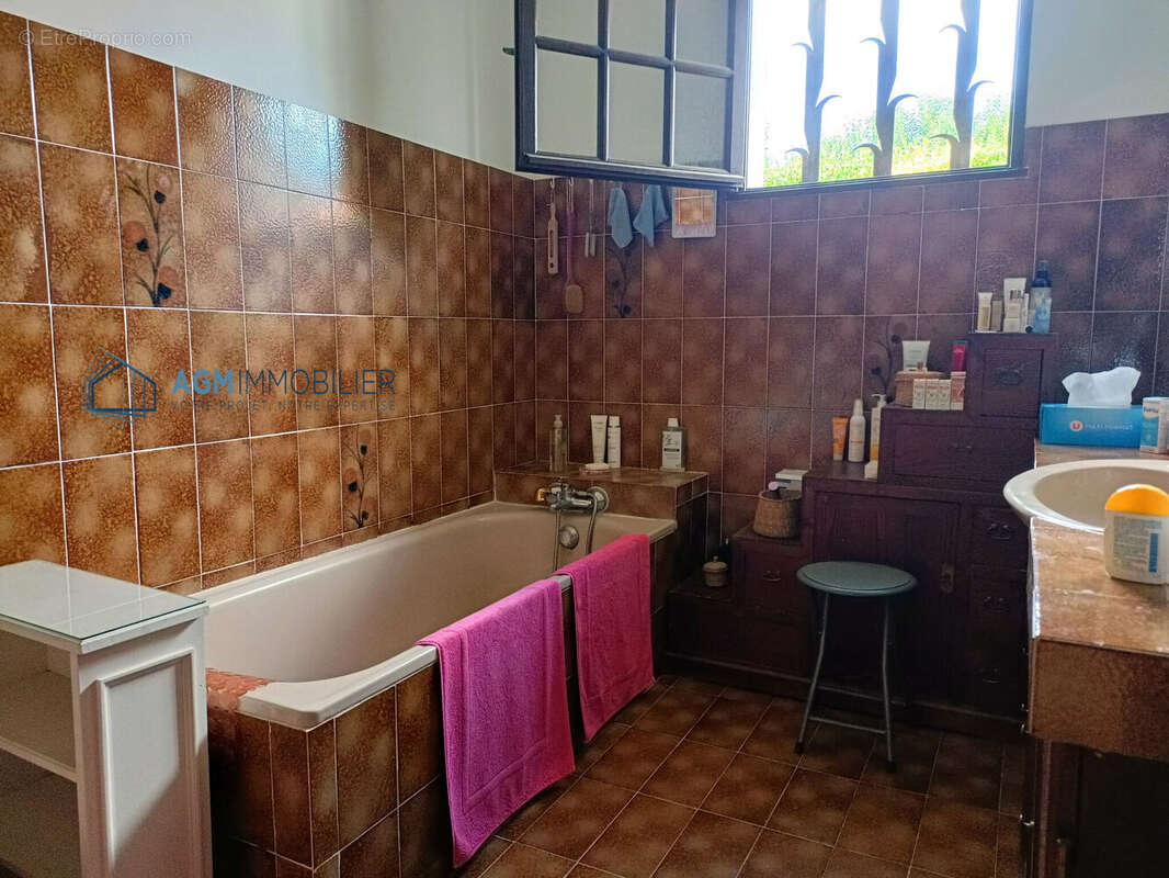 Maison 104 m² à Bompas  - photo 8