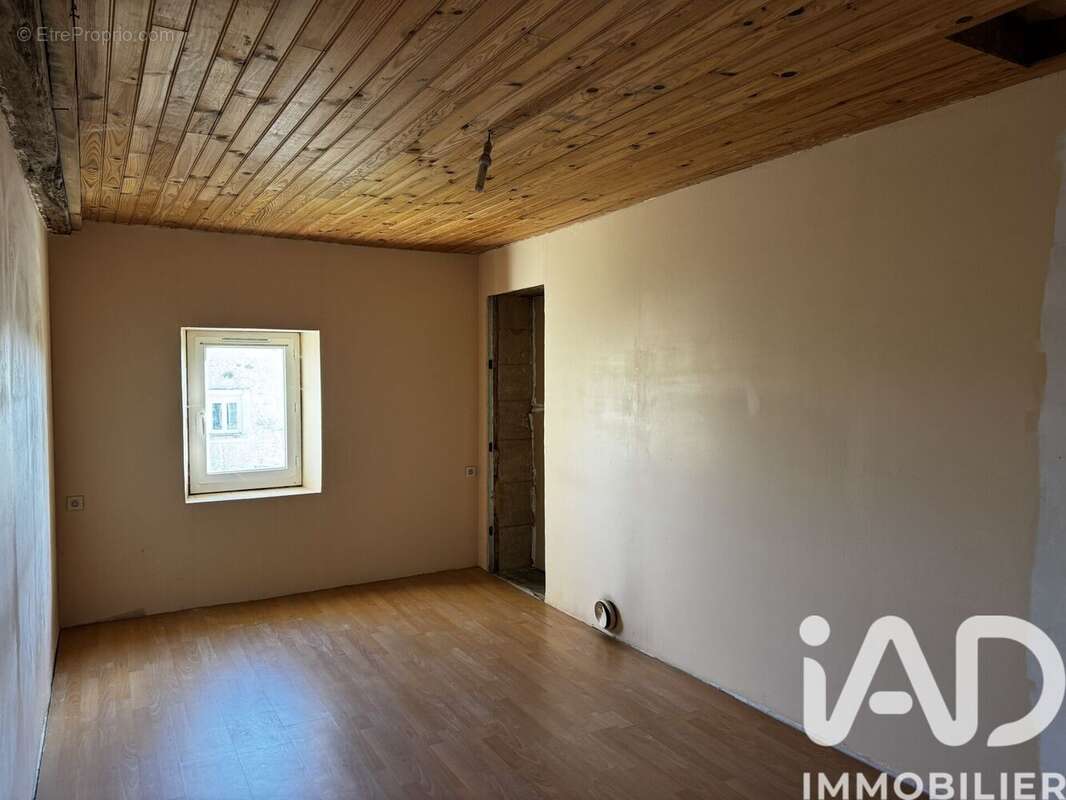 Photo 4 - Maison à SAINT-BONNET-SUR-GIRONDE
