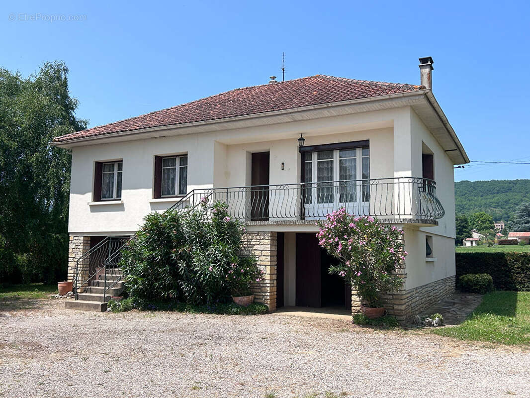Maison à PRAYSSAC
