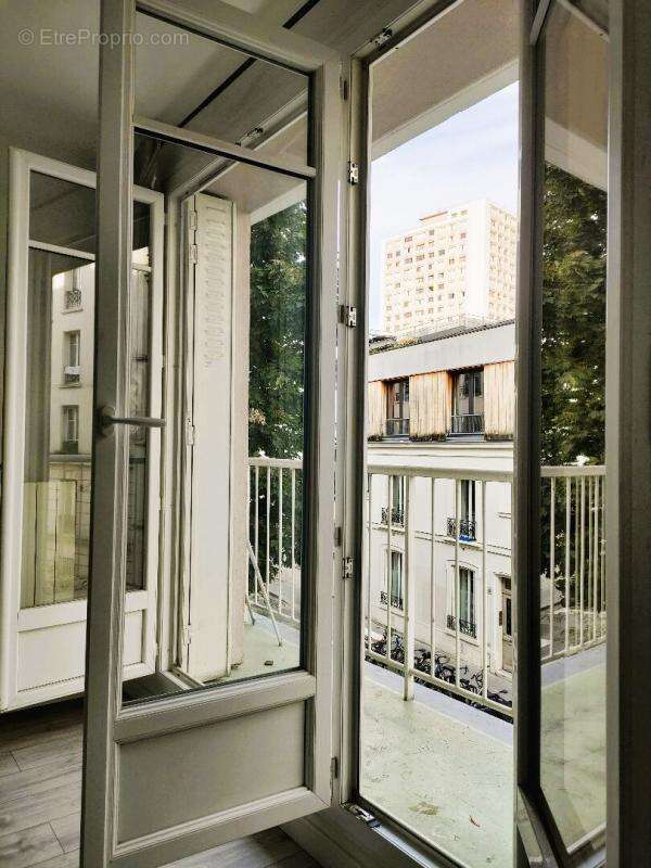Appartement à PARIS-19E