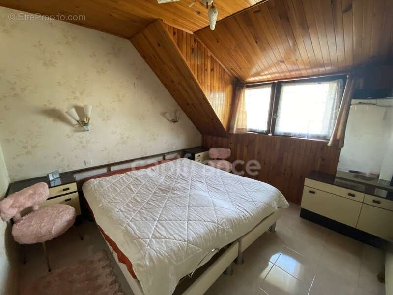 Maison à BLANZY
