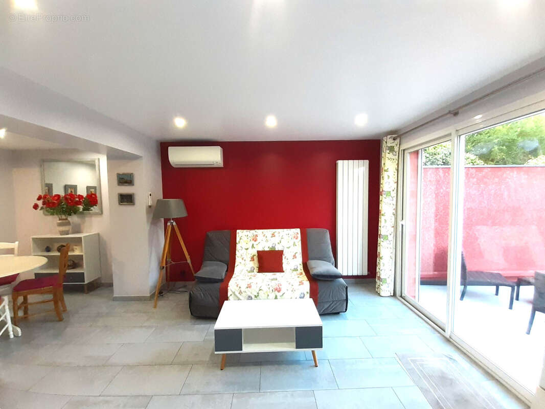 Maison à SAINT-GENIS-DES-FONTAINES