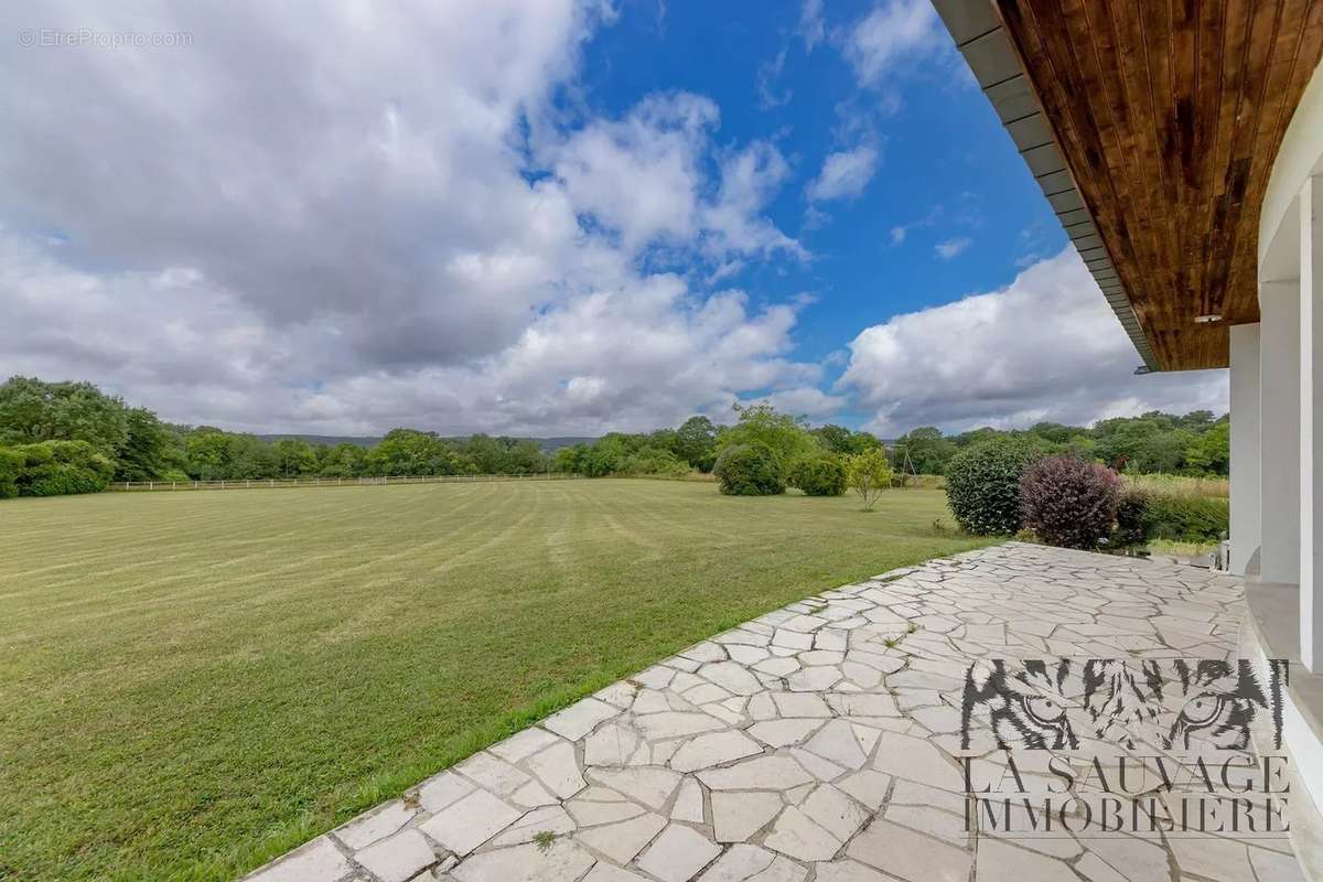 Maison à HOULBEC-COCHEREL