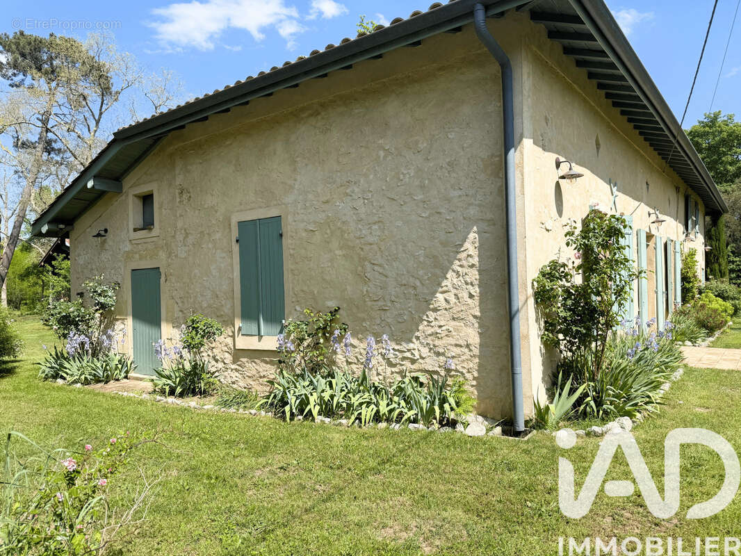 Photo 6 - Maison à ROAILLAN