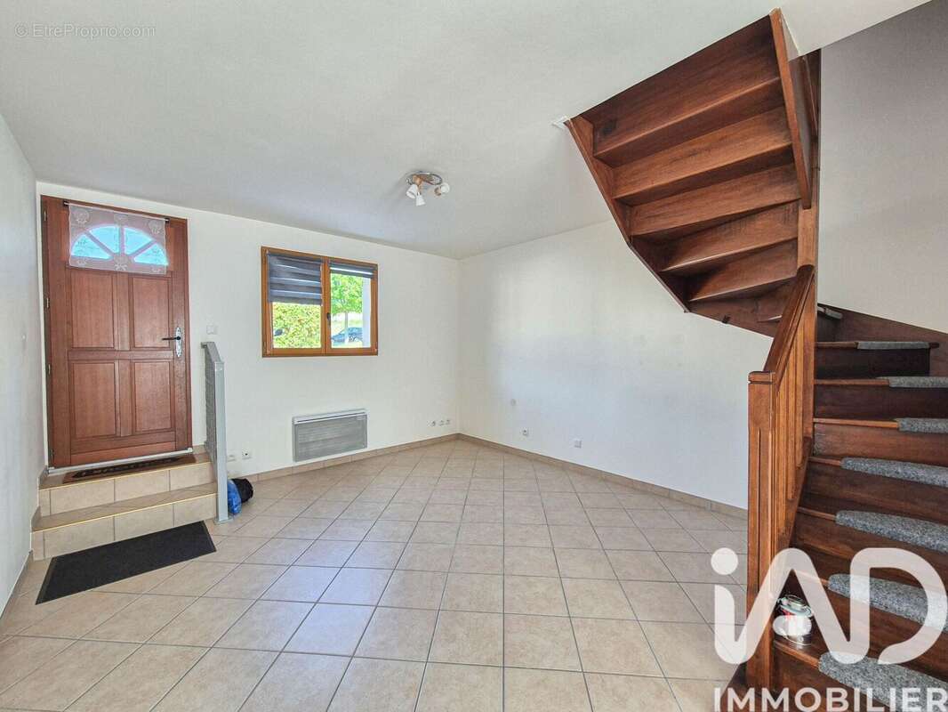 Photo 6 - Maison à MAULETTE