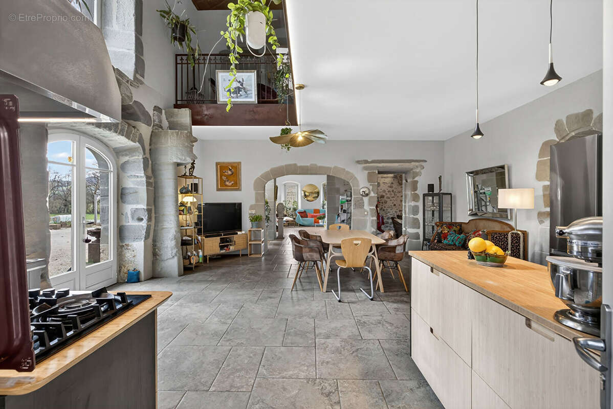 Maison à MARIGNY-SAINT-MARCEL